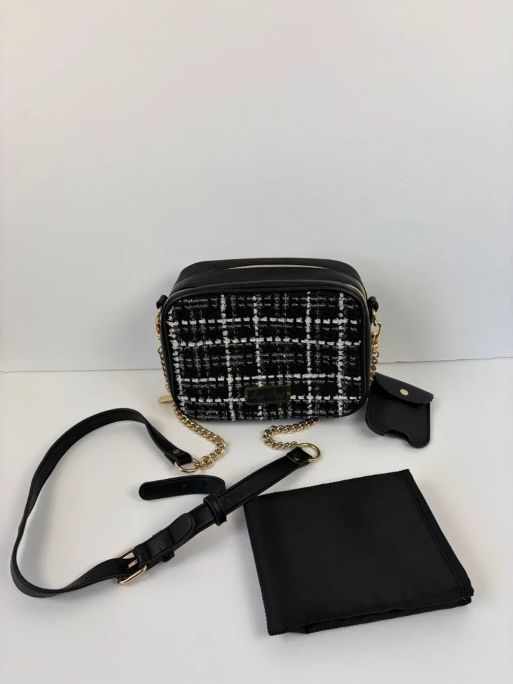 Itzy Ritzy The Double Take Crossbody Diaper Bag Kelly Tweed Classic Preppy Baby